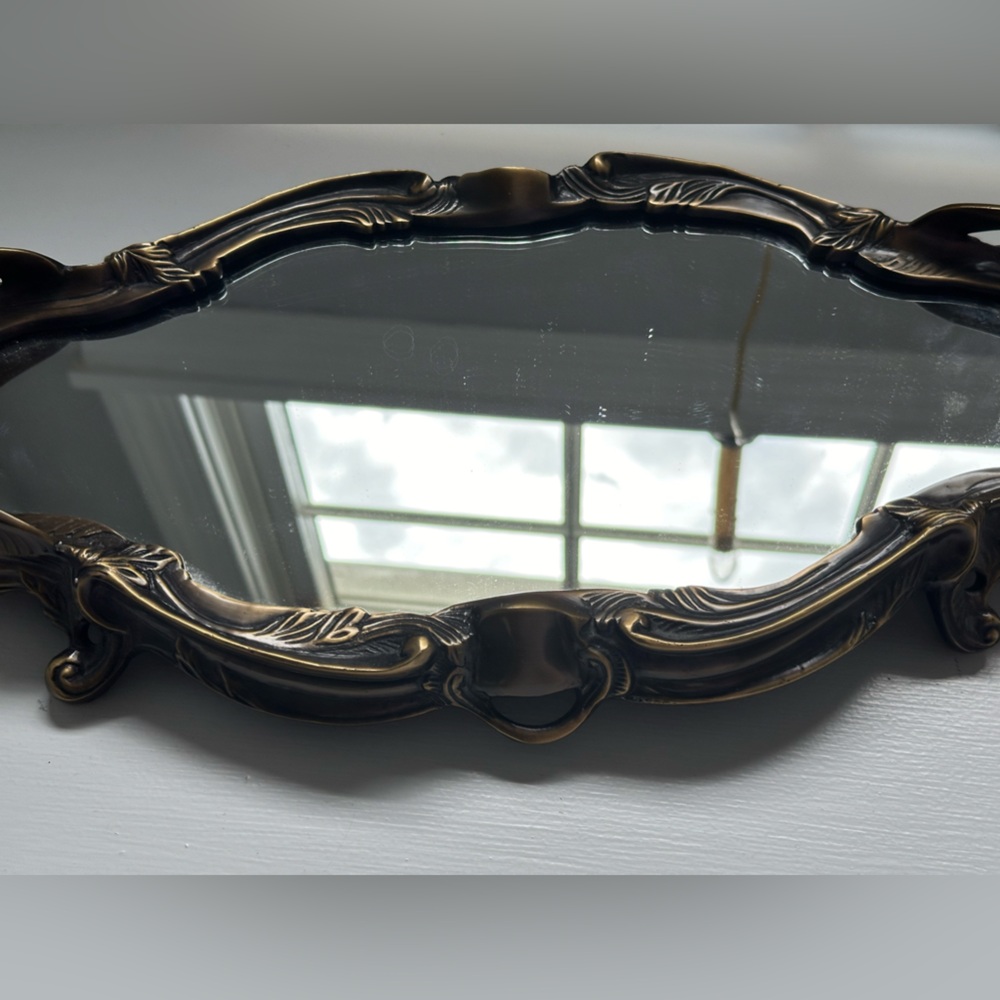 Heavy brass vanity tray - Picture 2 of 6